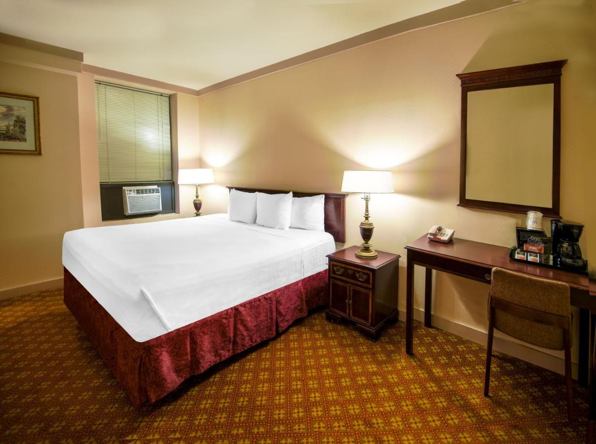Night Hotel Broadway Ню Йорк Екстериор снимка