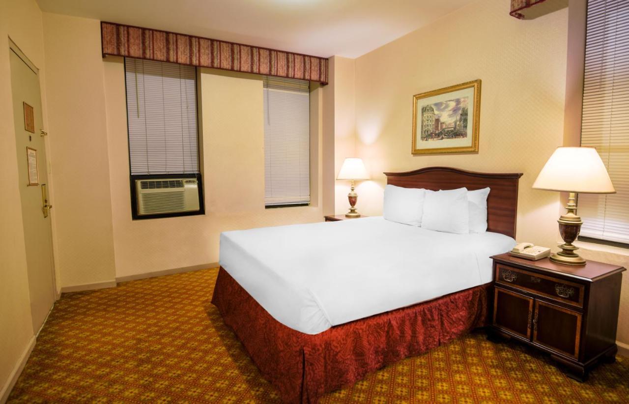 Night Hotel Broadway Ню Йорк Екстериор снимка