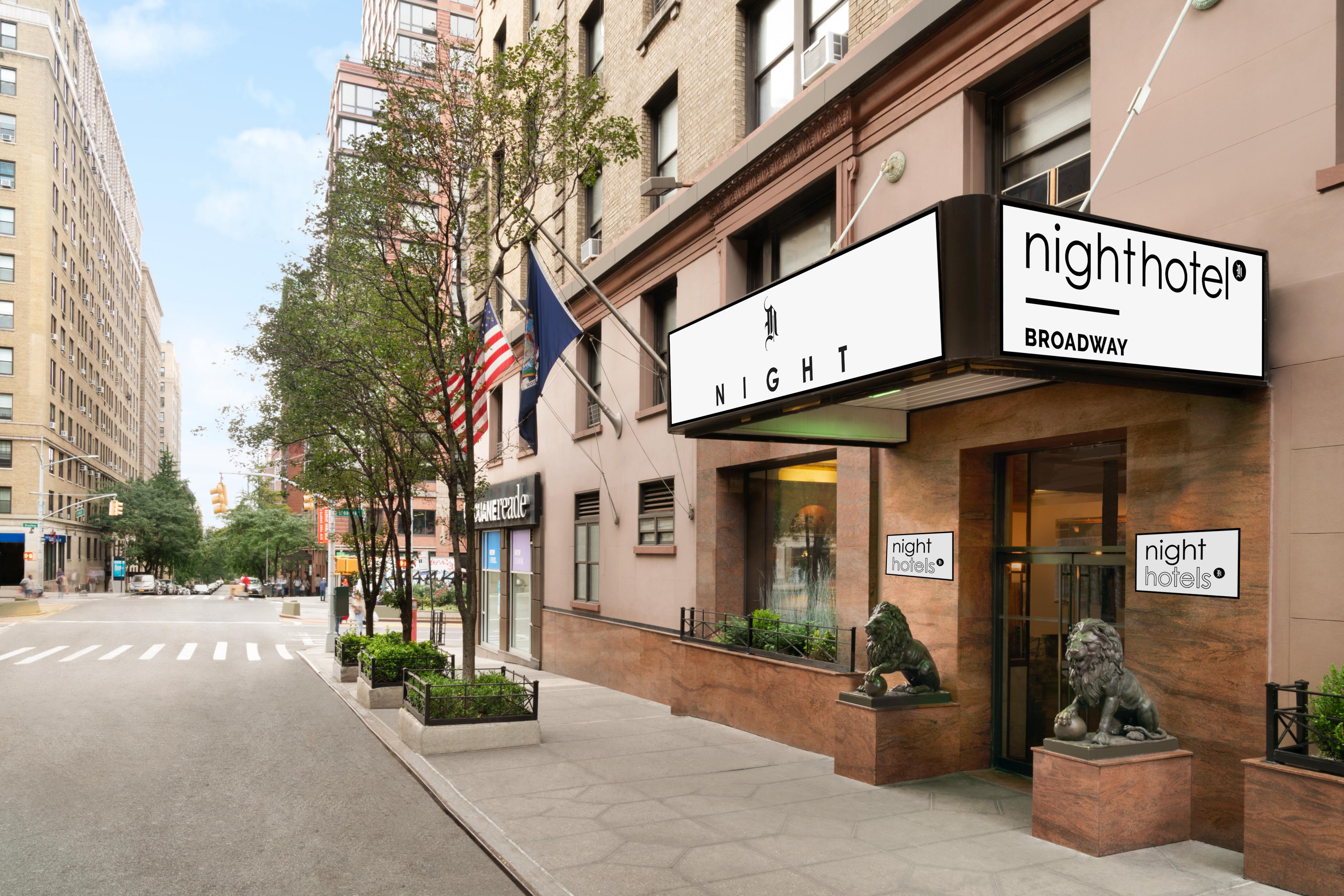 Night Hotel Broadway Ню Йорк Екстериор снимка