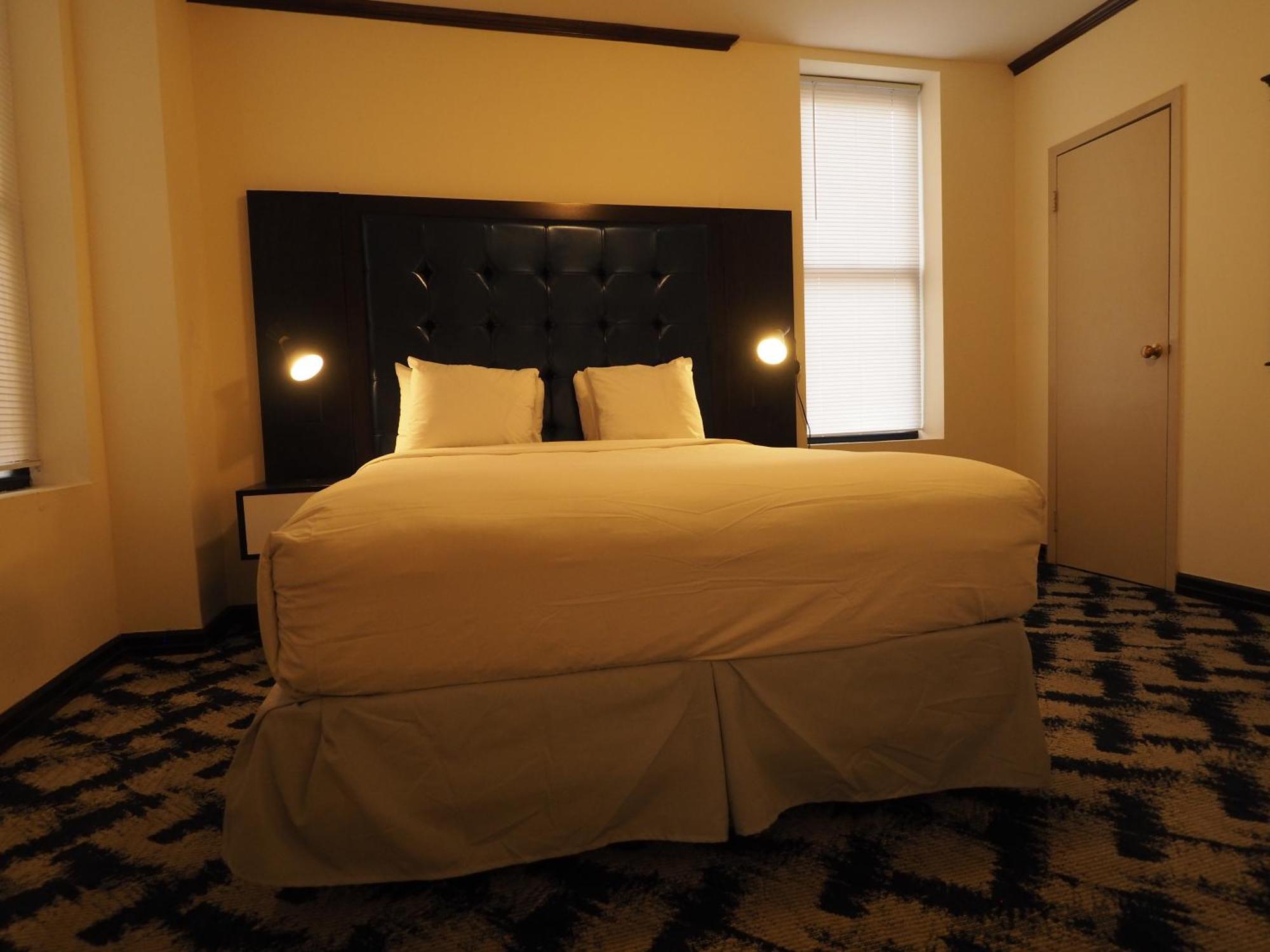 Night Hotel Broadway Ню Йорк Екстериор снимка