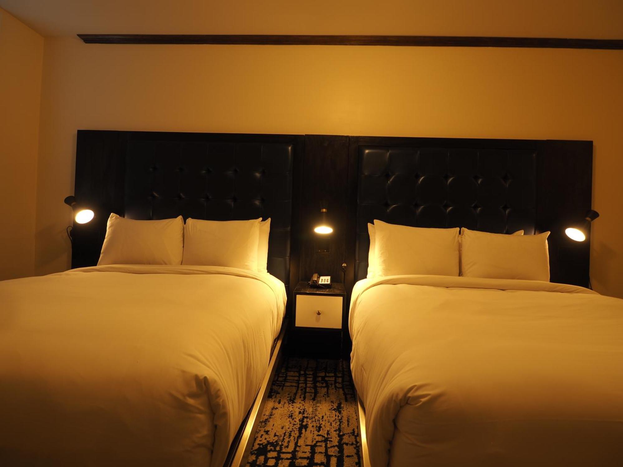Night Hotel Broadway Ню Йорк Екстериор снимка