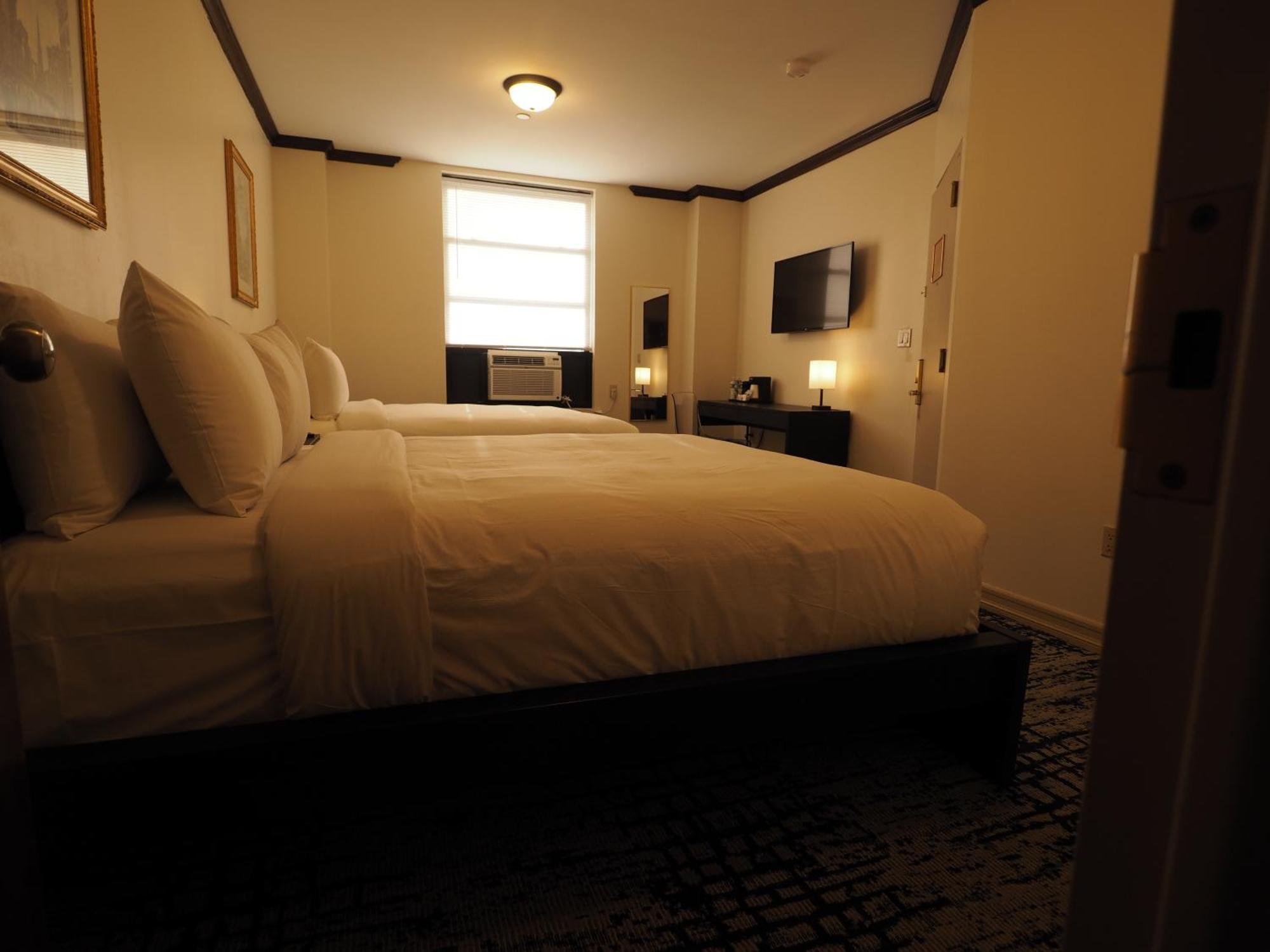 Night Hotel Broadway Ню Йорк Екстериор снимка