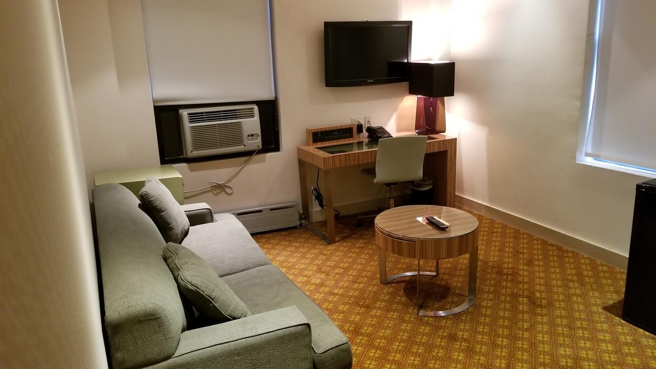Night Hotel Broadway Ню Йорк Екстериор снимка