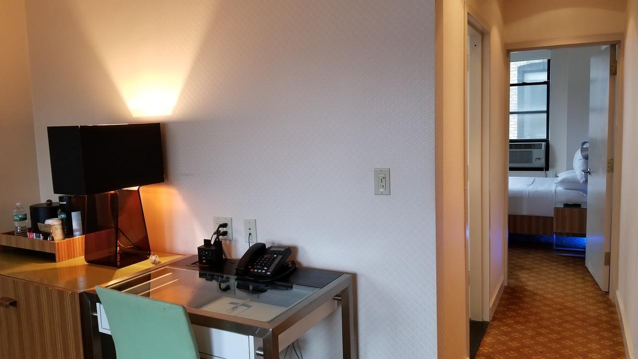 Night Hotel Broadway Ню Йорк Екстериор снимка